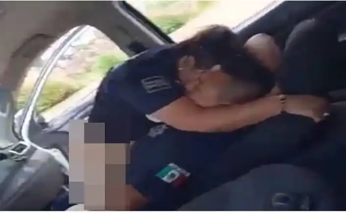Video Viral De Policías En Patrulla: Cdmx, Tiktok Y El Escándalo Del Año, Video Del Policía Viral