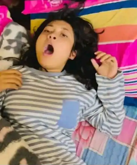 Tiktoker Nujhat 19.25 Viral Video Original , Nujhat Viral Video Deshi Girl Full HD